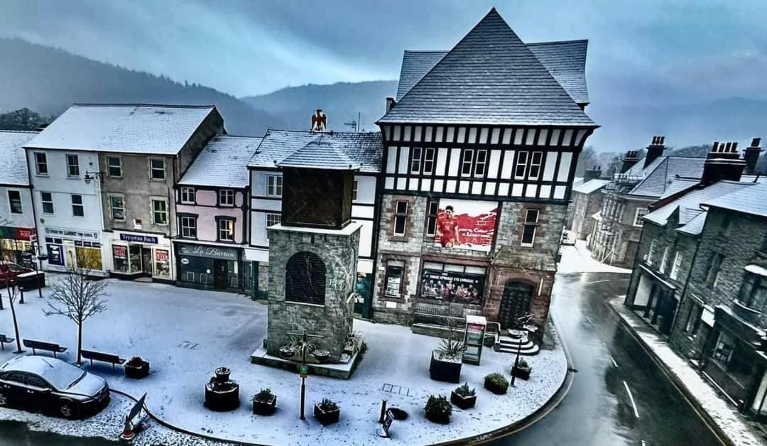 Hand Apartment, Llanrwst, Conwy, Snowdonia Kültér fotó